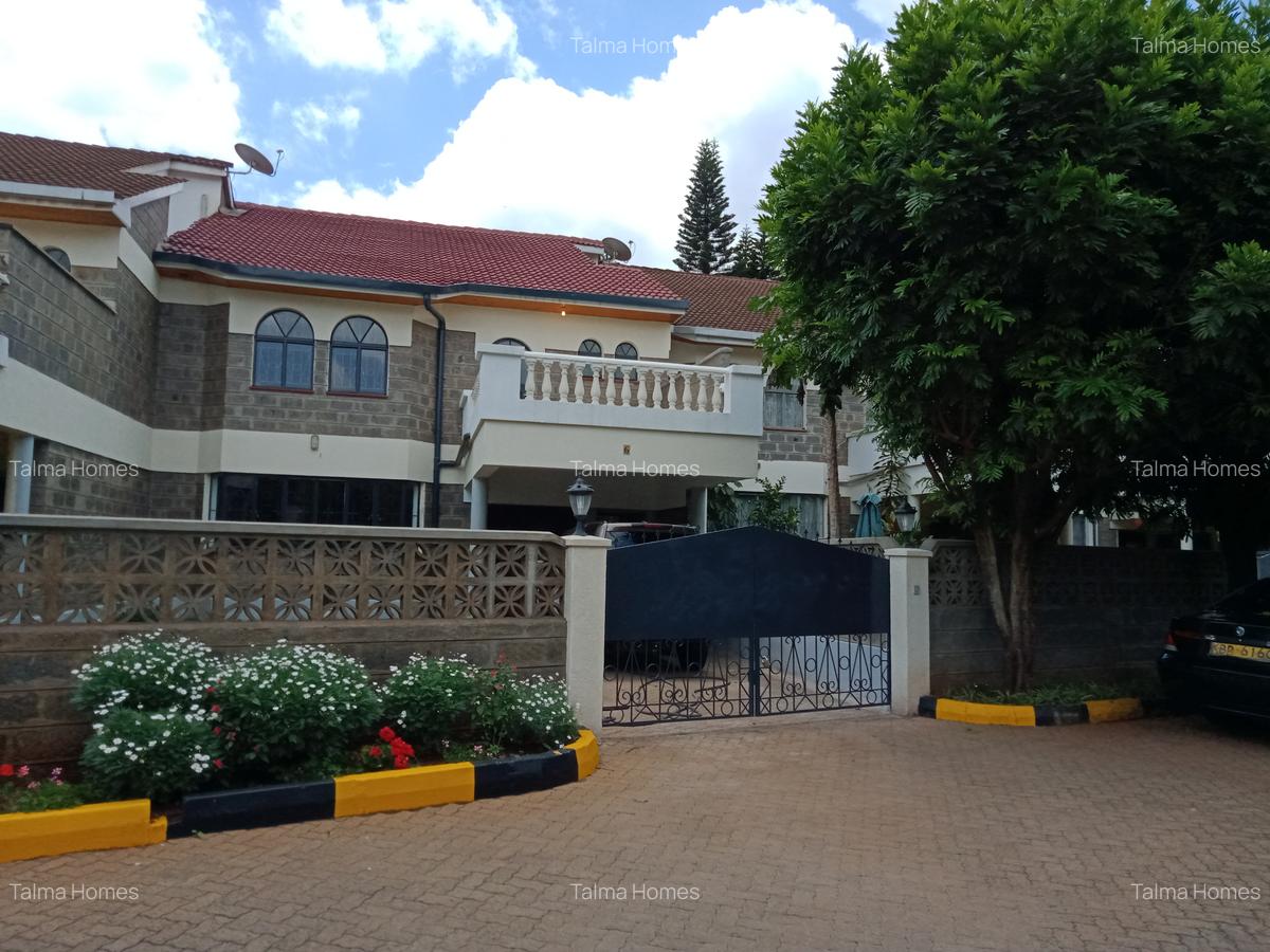 4 Bed Townhouse with En Suite at Lavington Green - 1