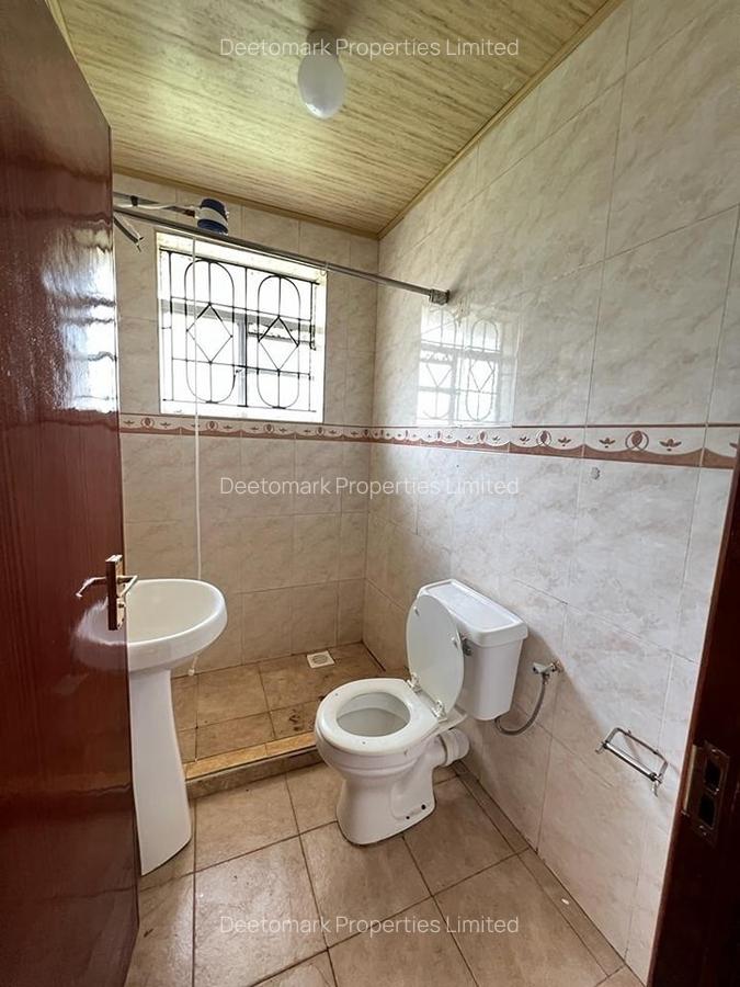 4 Bed Townhouse with En Suite at Galleria - 9