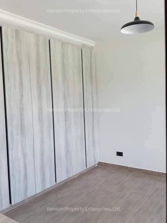 4 Bed Townhouse with En Suite in Ridgeways - 9