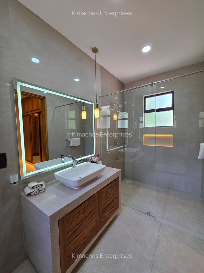 Serviced 3 Bed Apartment with En Suite at Mt Kenya Road - 16