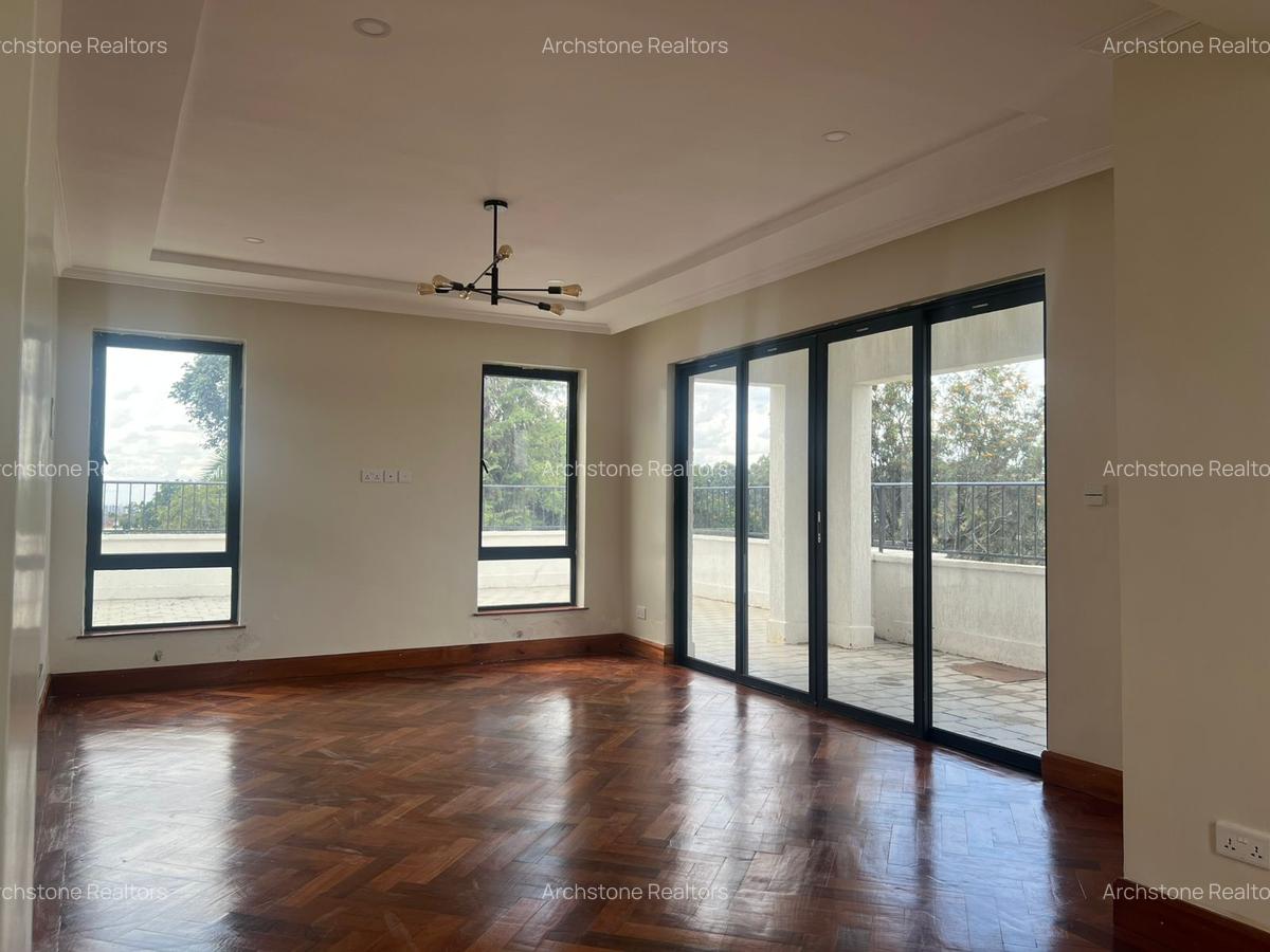 6 Bed House with En Suite in Loresho - 4