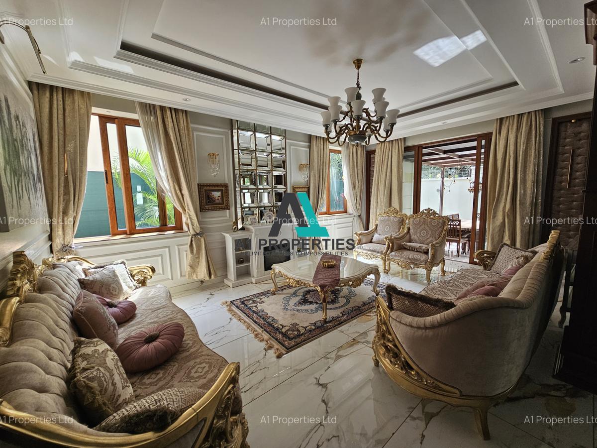 6 Bed Townhouse with En Suite in Lavington - 2
