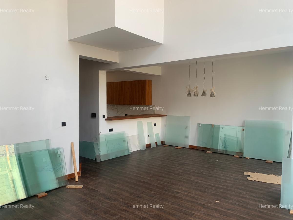 5 Bed Townhouse with En Suite in Kitisuru - 4