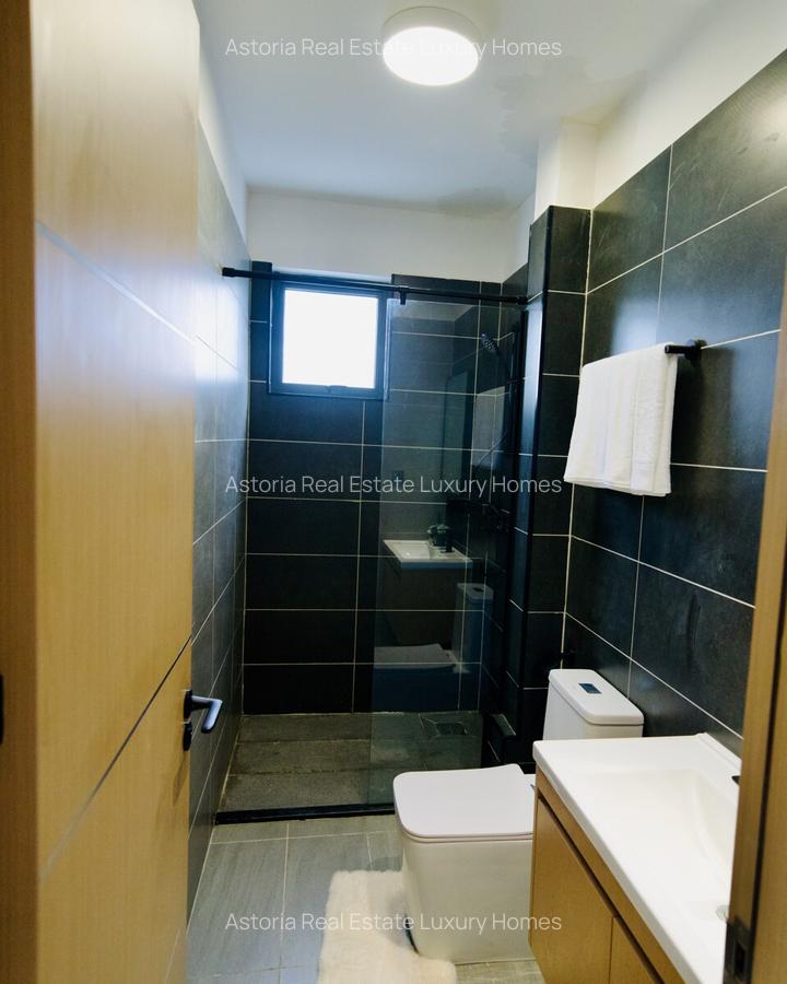 5 Bed Apartment with En Suite at 2026-406 - 12