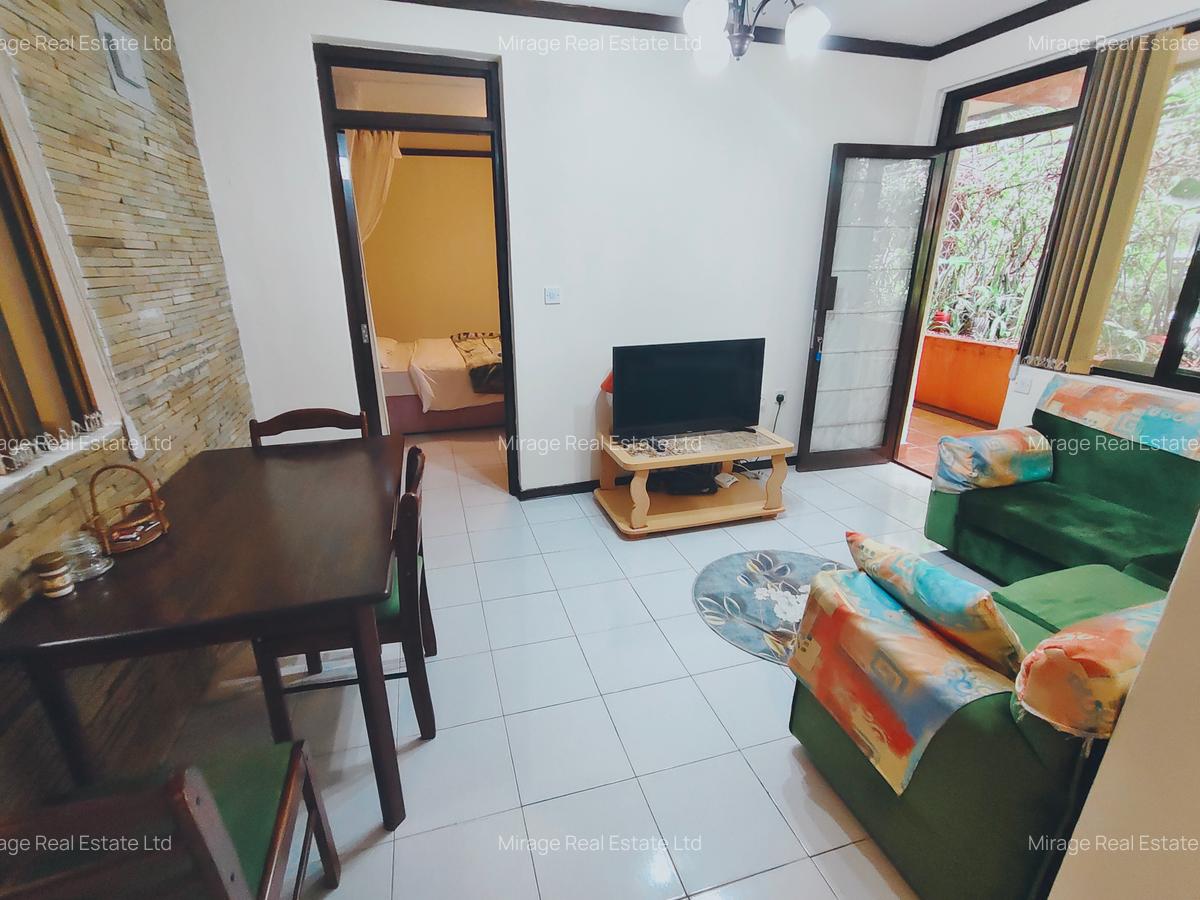 Serviced 1 Bed Apartment with Swimming Pool in Riverside - 12
