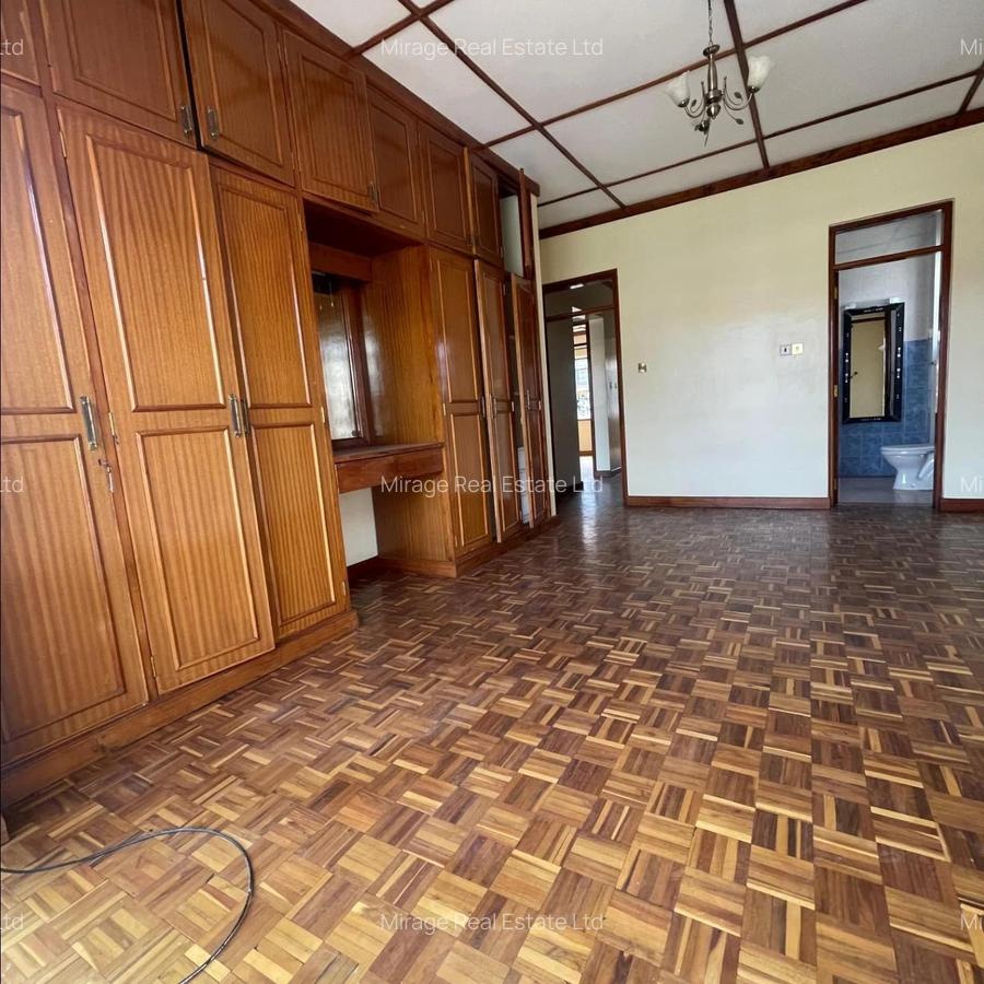 3 Bed Apartment with Parking in Riverside - 8