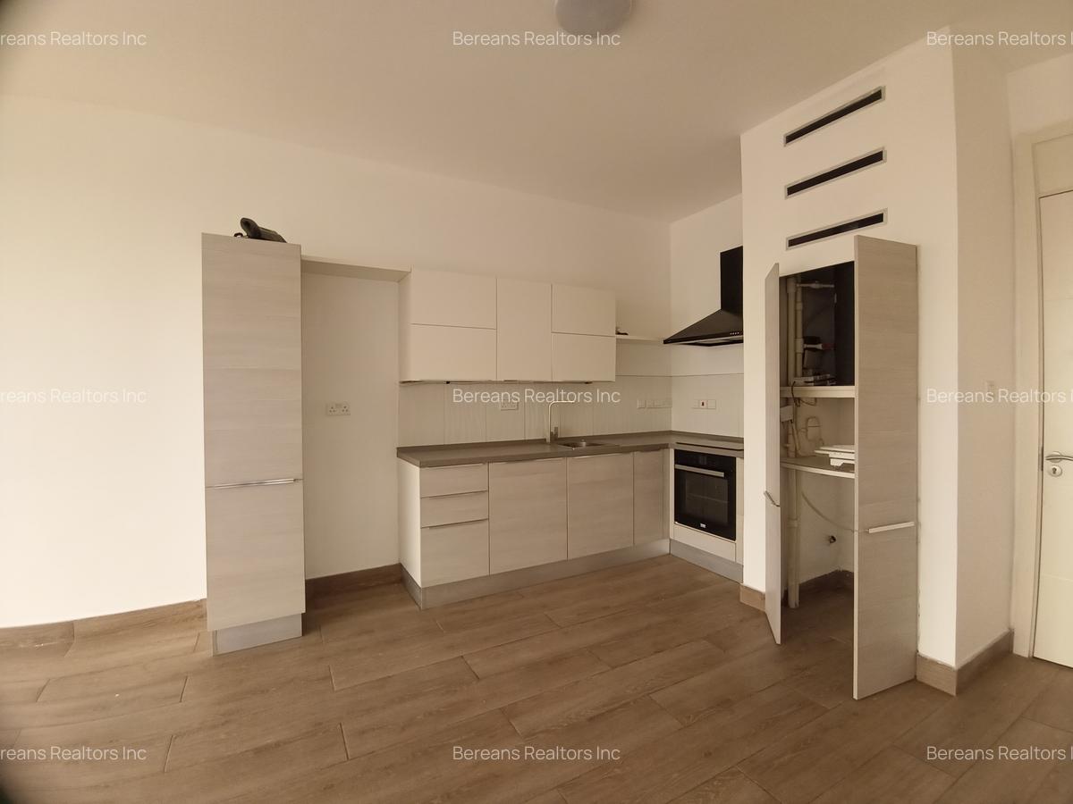 2 Bed Apartment with En Suite in Westlands Area - 3