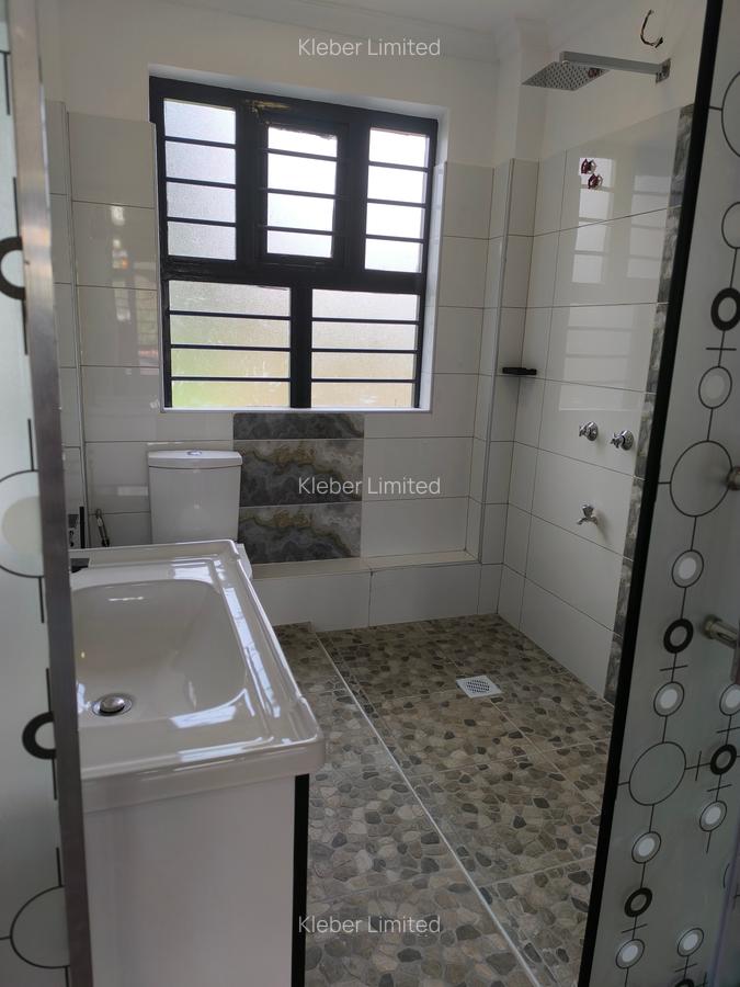 4 Bed House with En Suite in Gikambura - 18