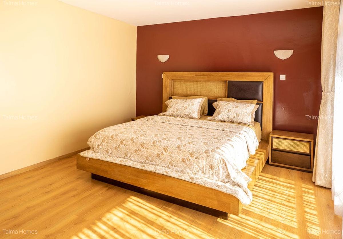 3 Bed Apartment with En Suite at Off Parklands Road - 18