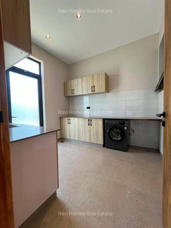 4 Bed Villa with En Suite at Loresho - 19