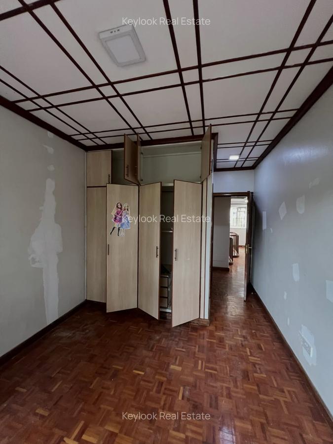 4 Bed Townhouse with En Suite at Lavington Green - 13