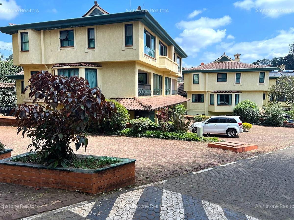 3 Bed Townhouse with En Suite in Kyuna - 1