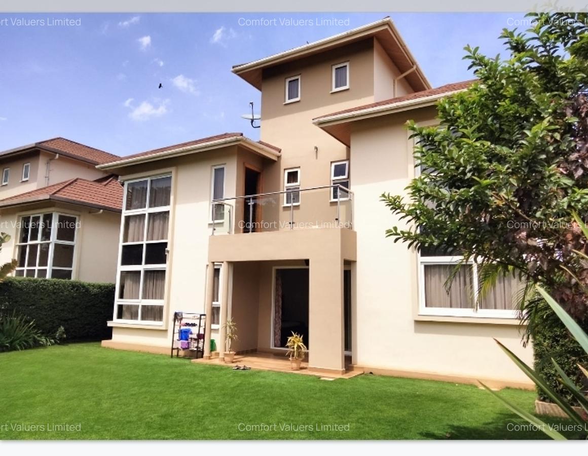 5 Bed Townhouse with En Suite at Nairobi - 7