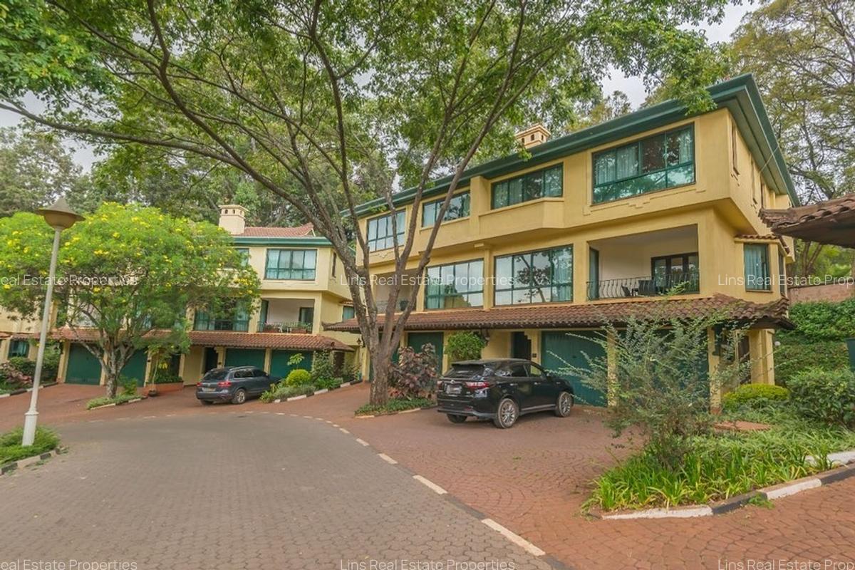 4 Bed Townhouse with En Suite in Westlands Area - 1