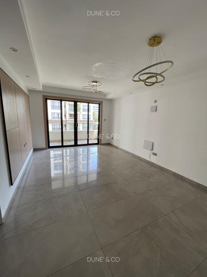 2 Bed Apartment with En Suite in Riverside - 5
