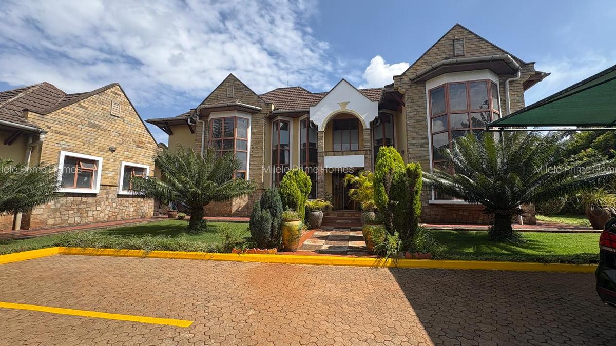 5 Bed Villa with En Suite at Mimosa - 2