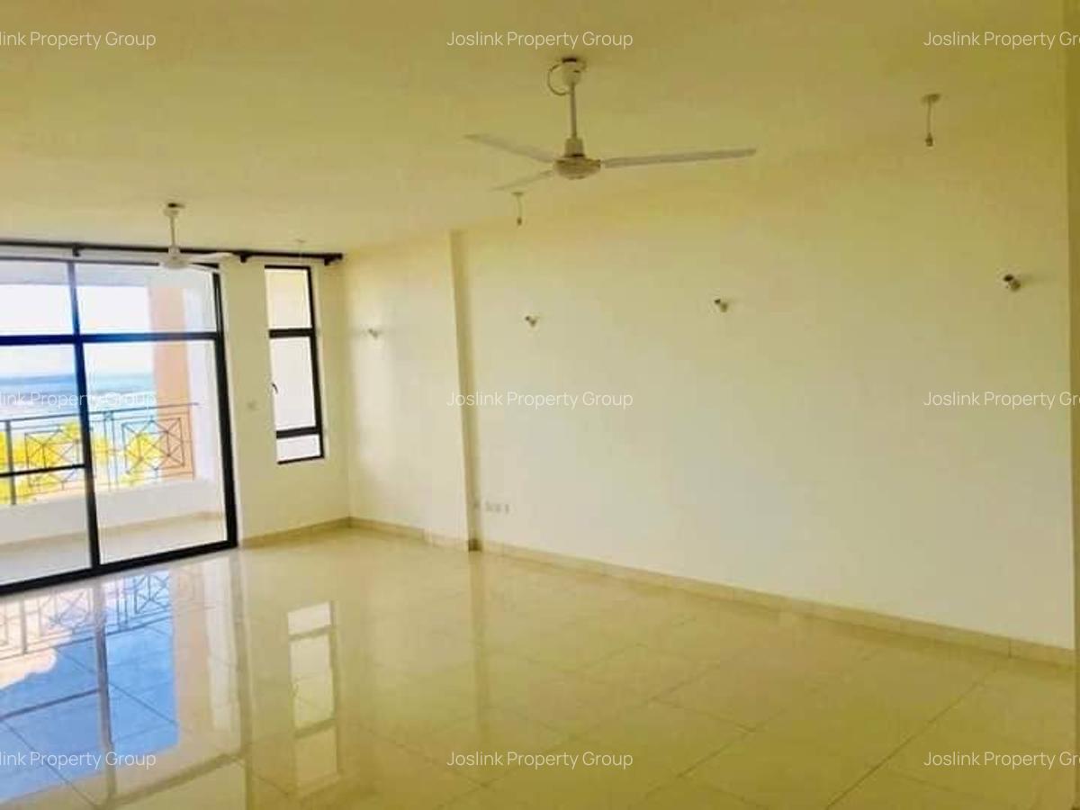 3 Bed Apartment with En Suite in Nyali Area - 14