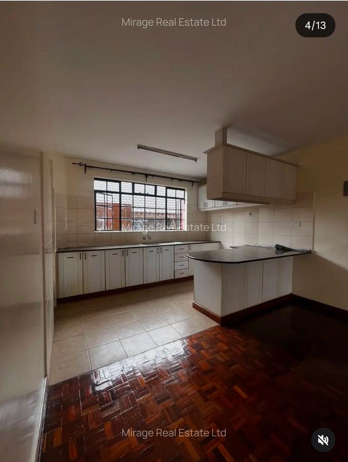 2 Bed Apartment with En Suite in Lavington - 10