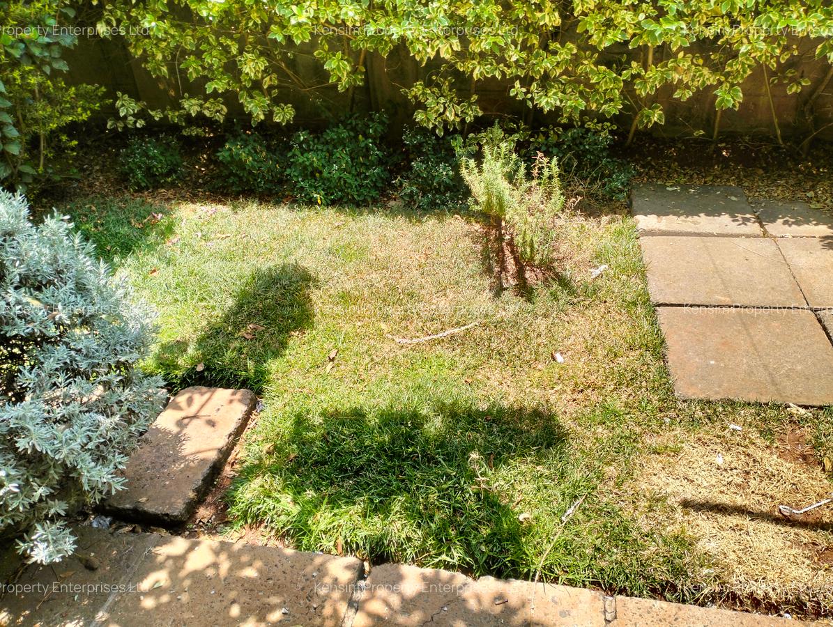 4 Bed Townhouse with En Suite in Kileleshwa - 4