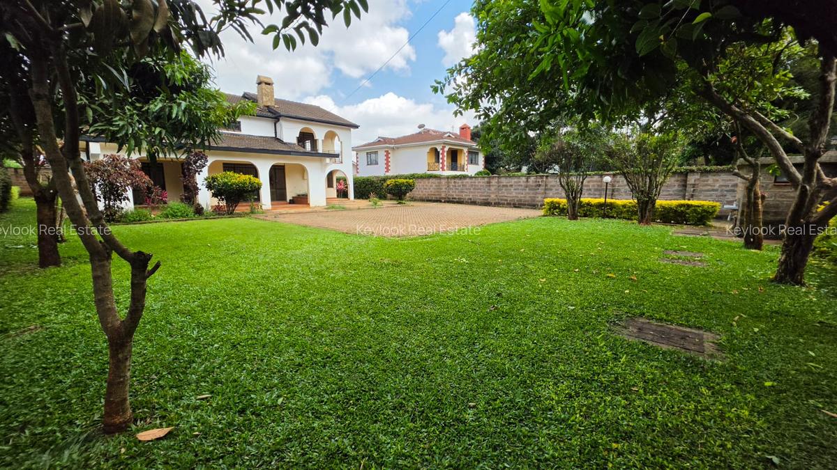 5 Bed House with En Suite at Mountain View Estate - 1