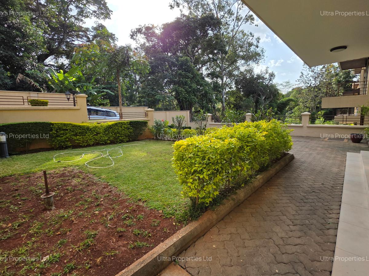 5 Bed Townhouse with En Suite in Lavington - 2