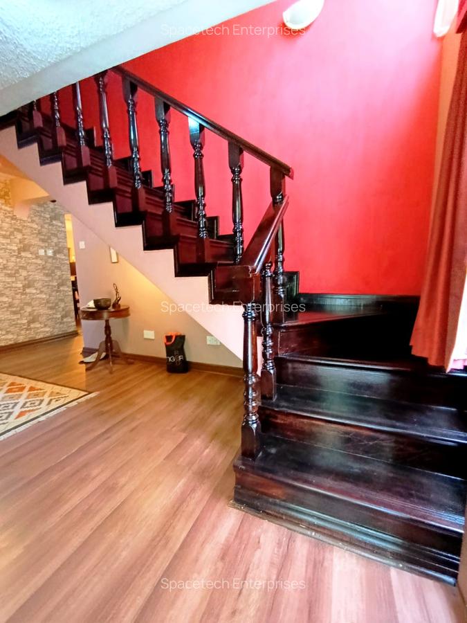 4 Bed Townhouse with En Suite in Lavington - 10