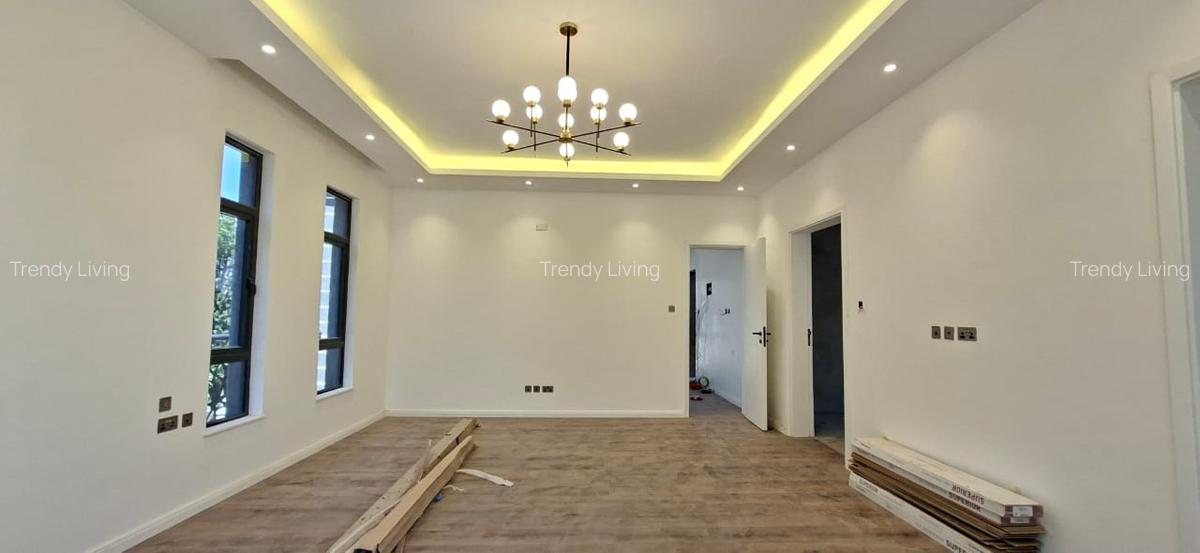 5 Bed Townhouse with En Suite in Lavington - 5