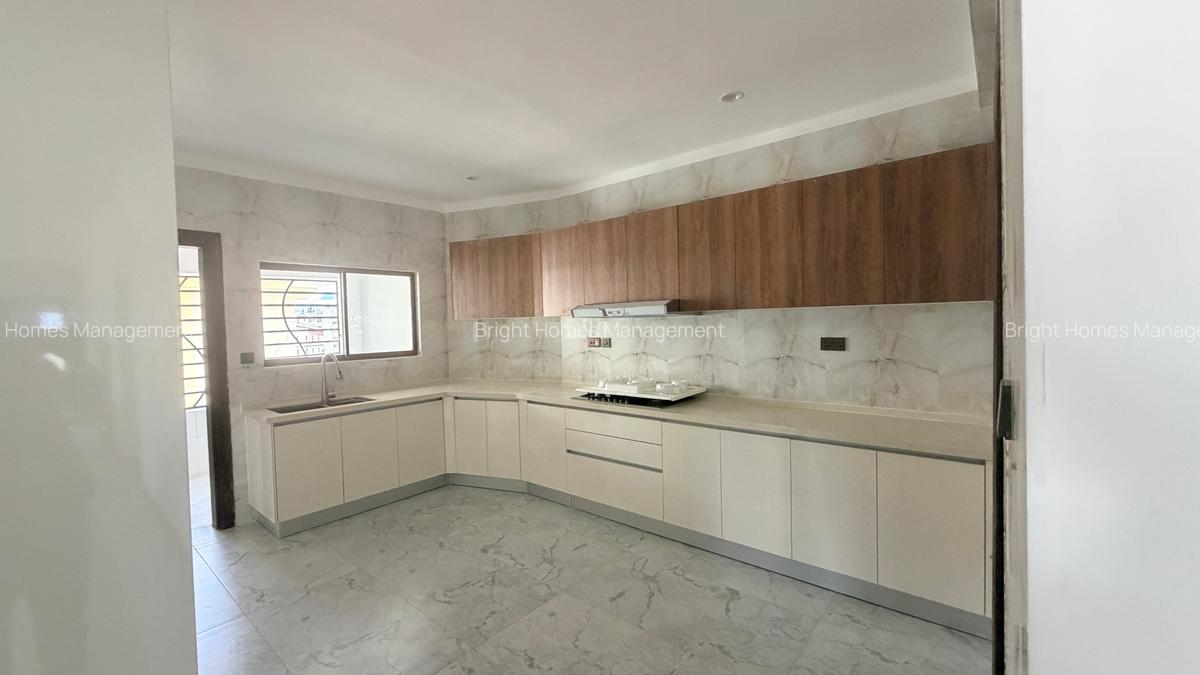3 Bed Apartment with En Suite in Kileleshwa - 11