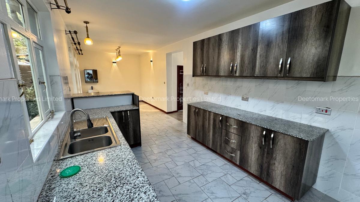 3 Bed Villa with En Suite at Bogani - 13