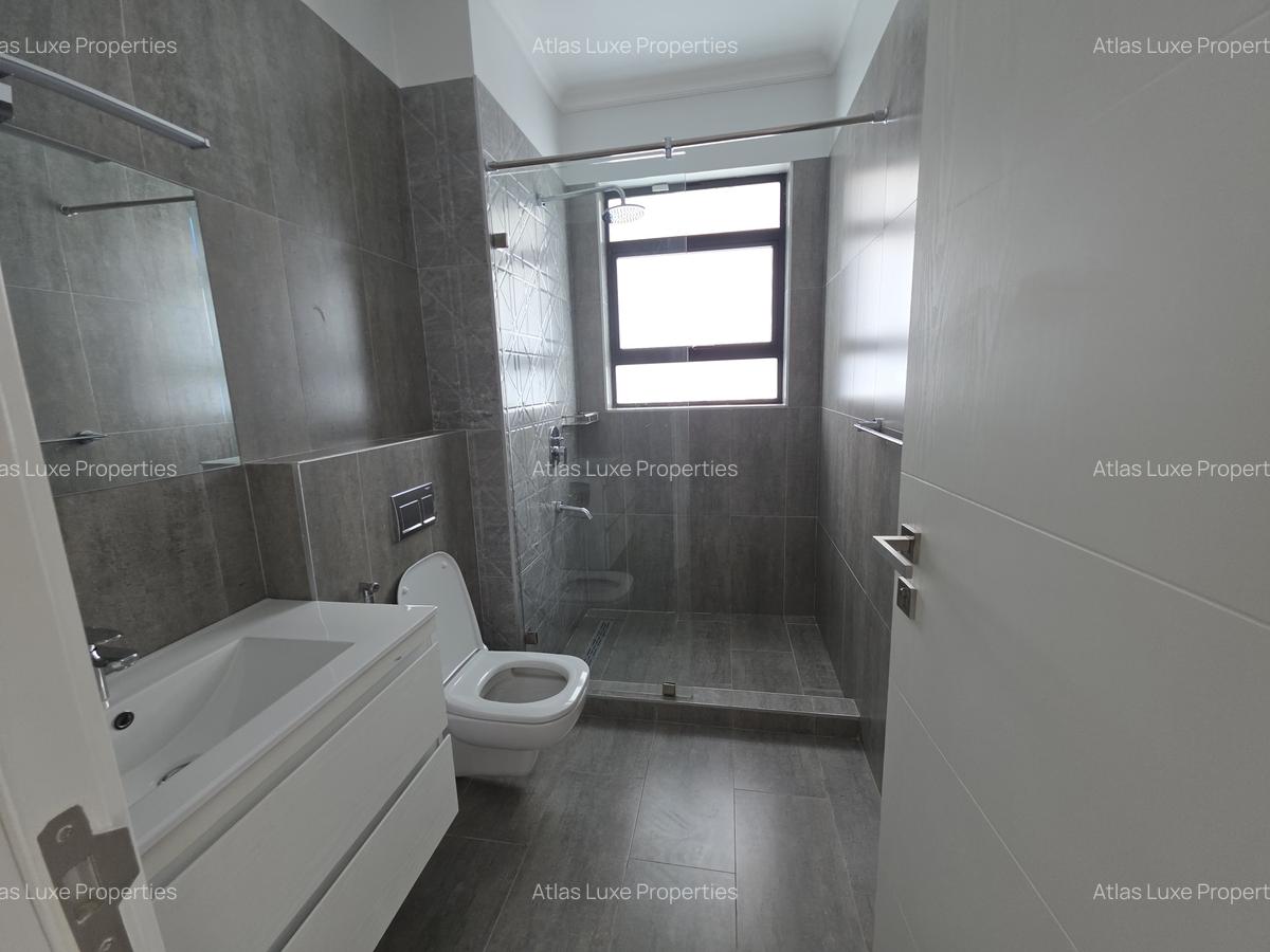 5 Bed Townhouse with En Suite at New Runda - 6