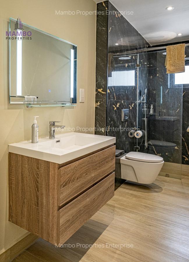 Serviced 2 Bed Apartment with En Suite at Riverside Dr - 8