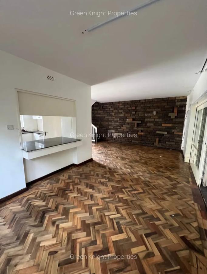 3 Bed Townhouse with En Suite in Westlands Area - 4