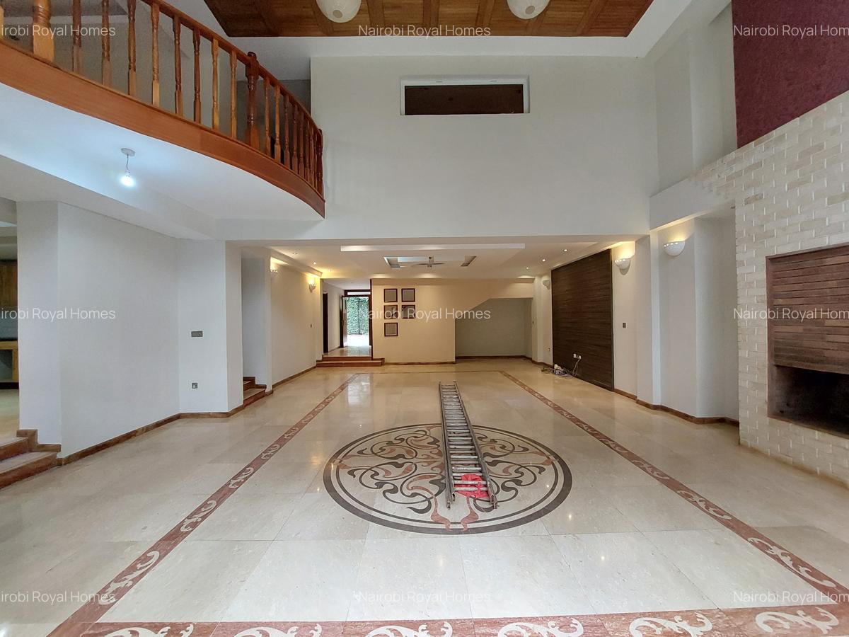 5 Bed Townhouse with En Suite at Lavington Road 66 - 5