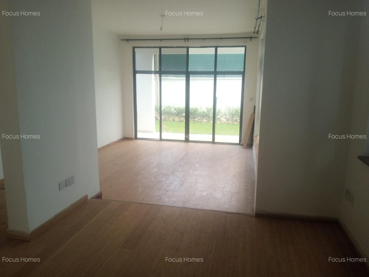 4 Bed Townhouse with En Suite in Lavington - 14