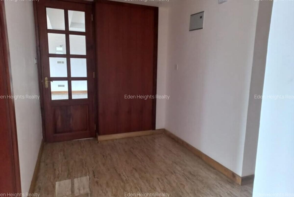4 Bed Apartment with En Suite in Kileleshwa - 12