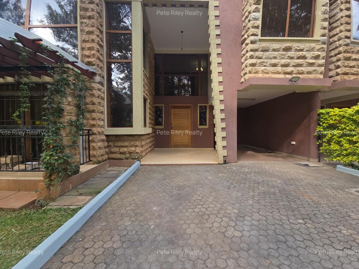 5 Bed Villa with En Suite at Chalbi Drive - 1