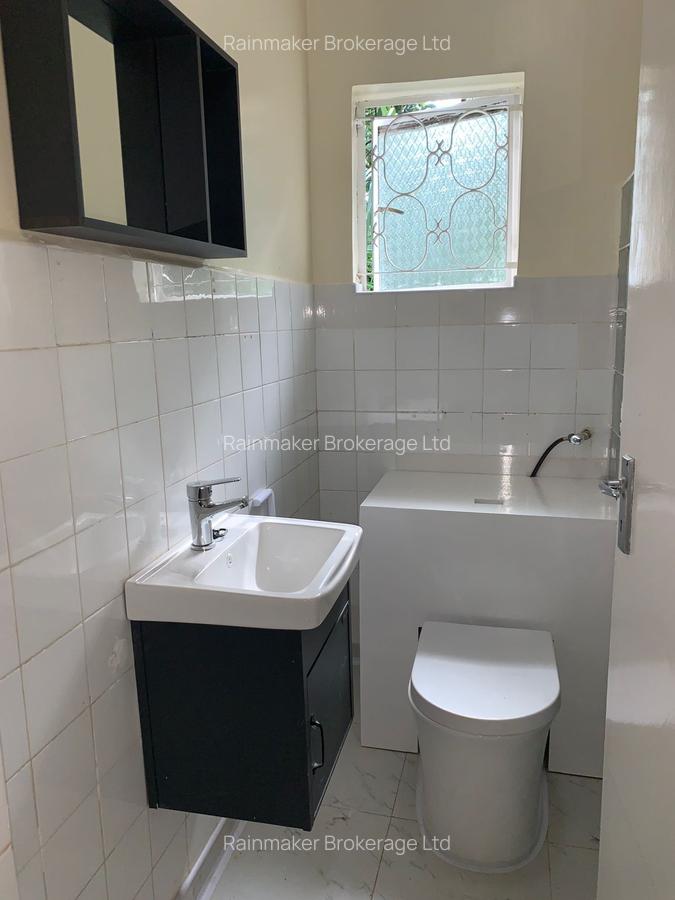 4 Bed House with En Suite in Gigiri - 13