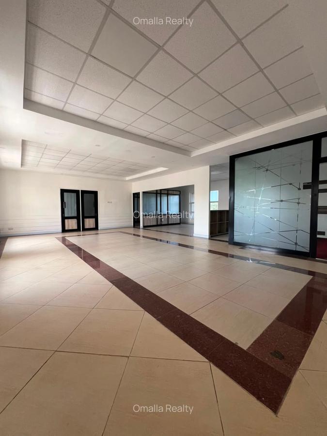 3,481 ft² Office with Service Charge Included in Gigiri - 1