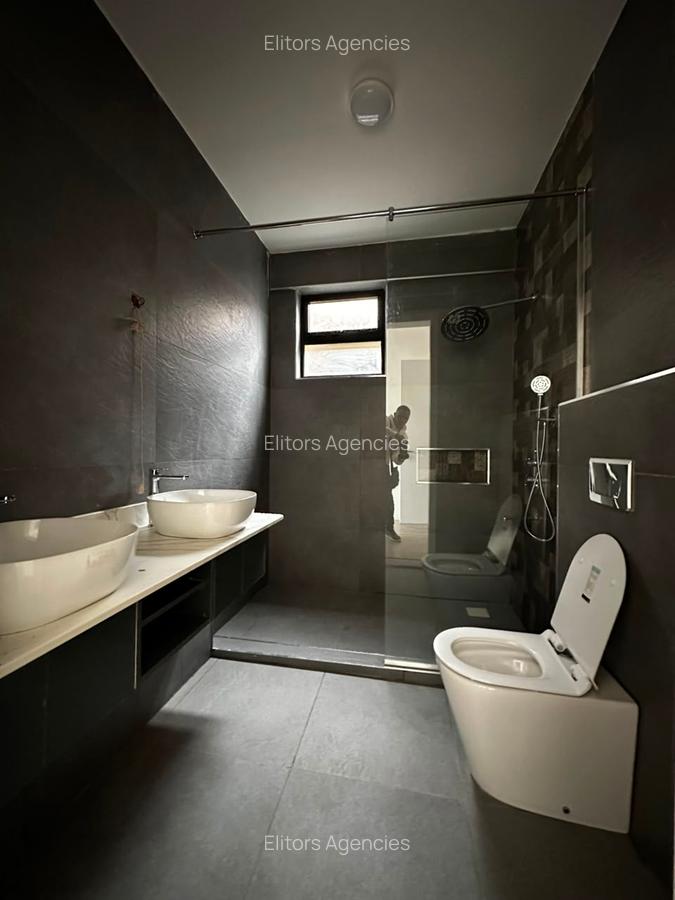3 Bed Apartment with En Suite at 6Th Parklands Avenue - 12