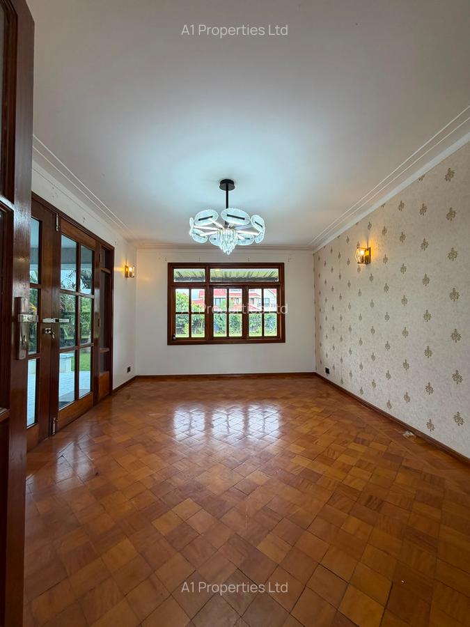 6 Bed House with En Suite in Karen - 4