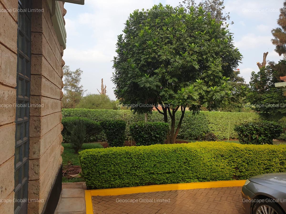 4 Bed House with En Suite in Nyari - 4