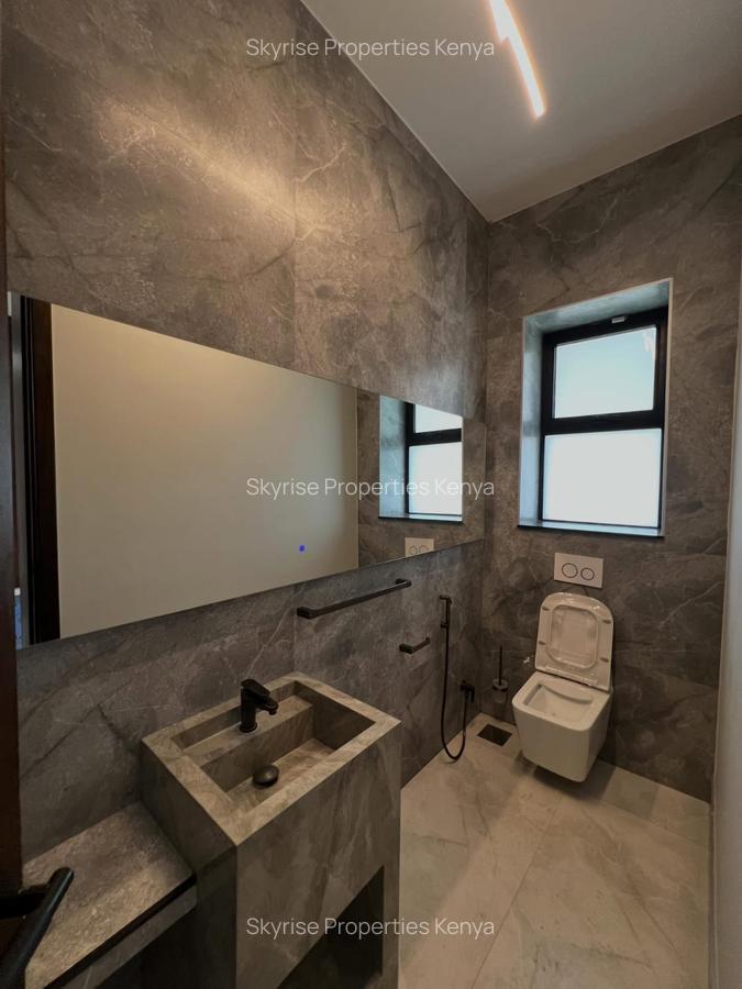 6 Bed House with En Suite in Nyari - 13