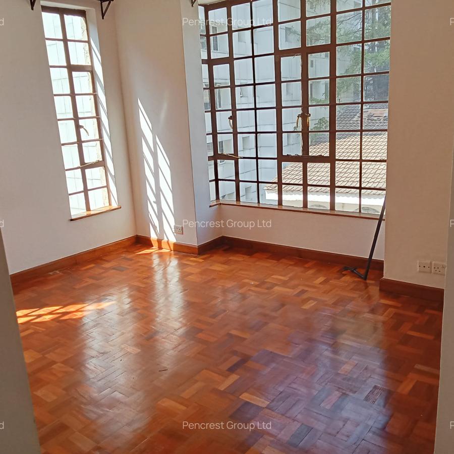 2 Bed Apartment with En Suite at Brookside - 8