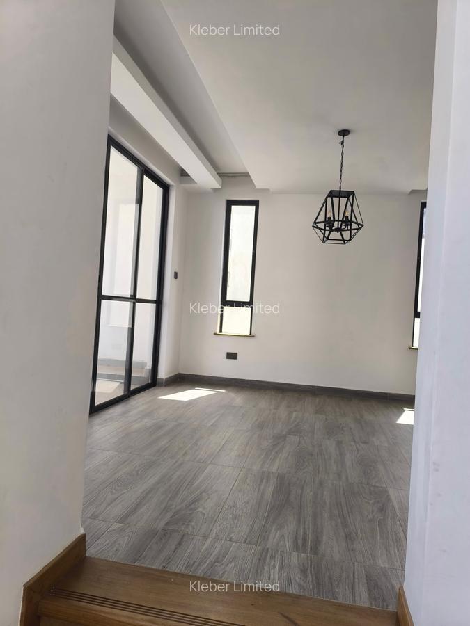 5 Bed Villa with En Suite in Lavington - 10