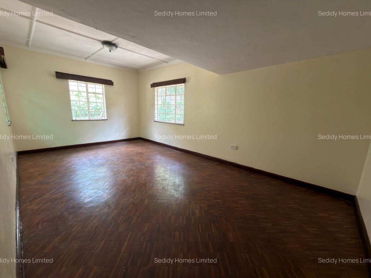 8 Bed House with En Suite in Muthaiga - 13