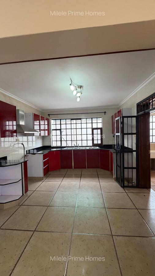 4 Bed Villa with En Suite at Runda Road - 4