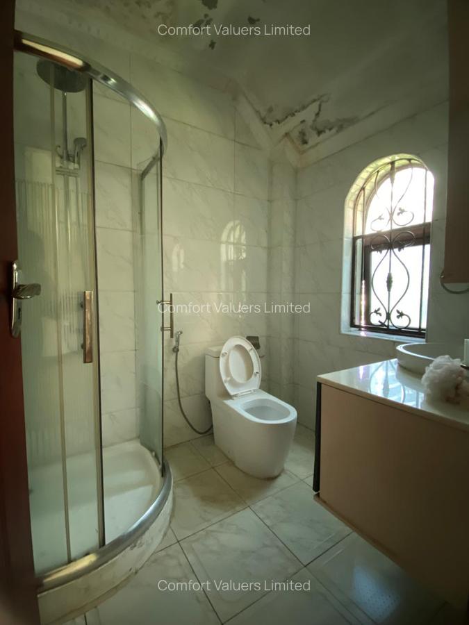 6 Bed Townhouse with En Suite at Near State House Road - 14