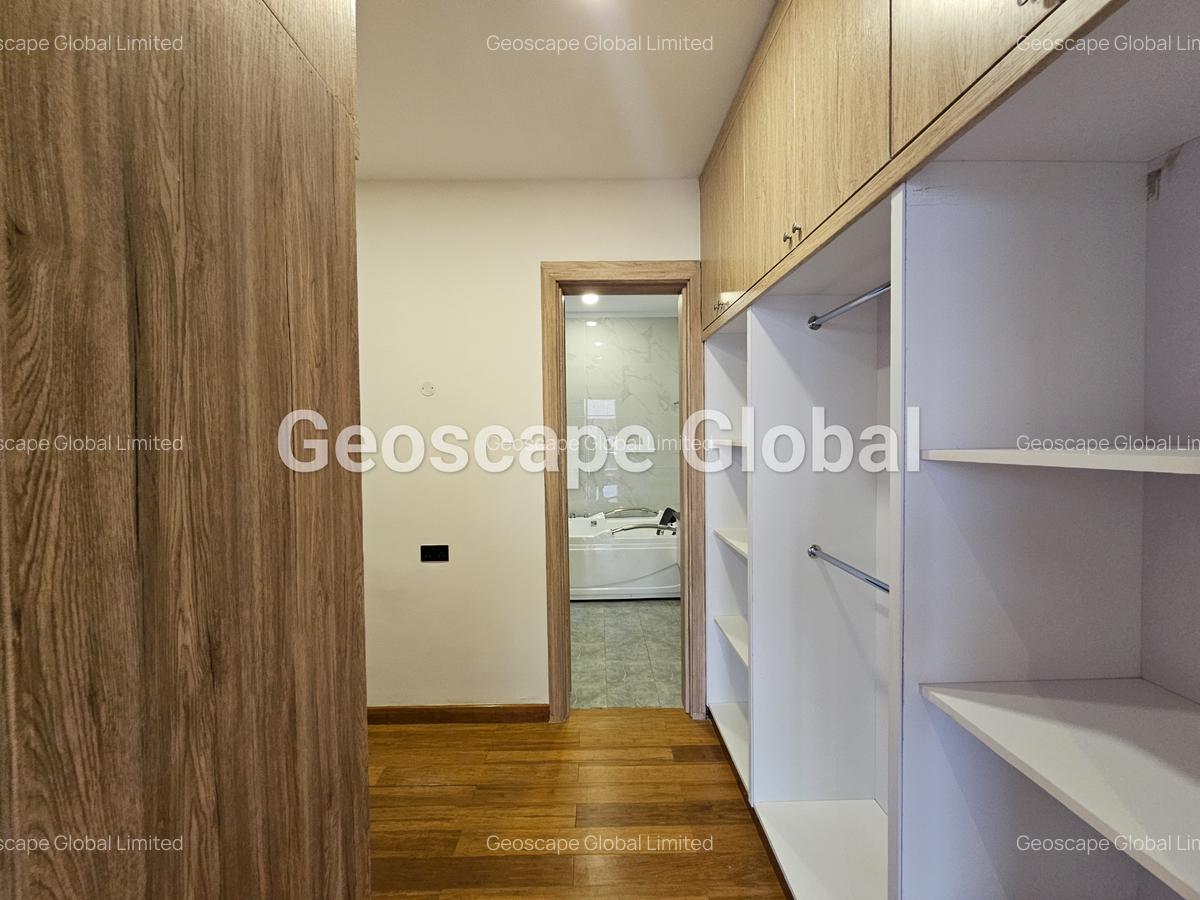 4 Bed Apartment with En Suite in Spring Valley - 2