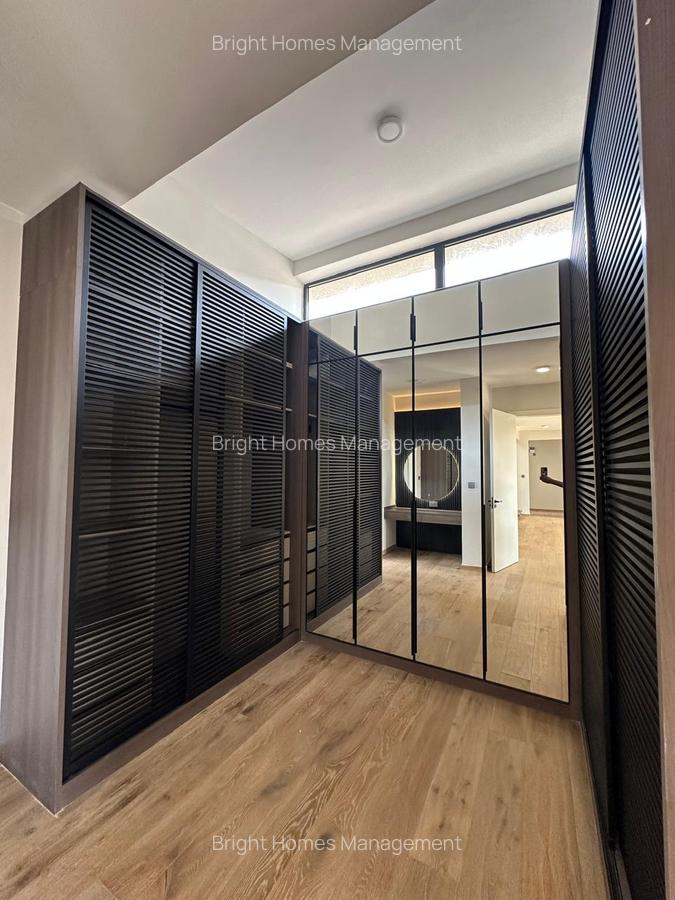 5 Bed Villa with En Suite in Runda - 13
