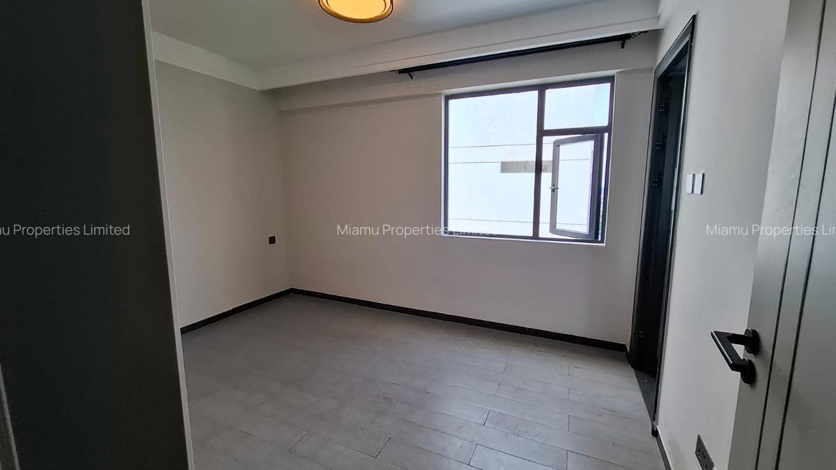 Serviced 2 Bed Apartment with En Suite at Kindaruma Lane - 5